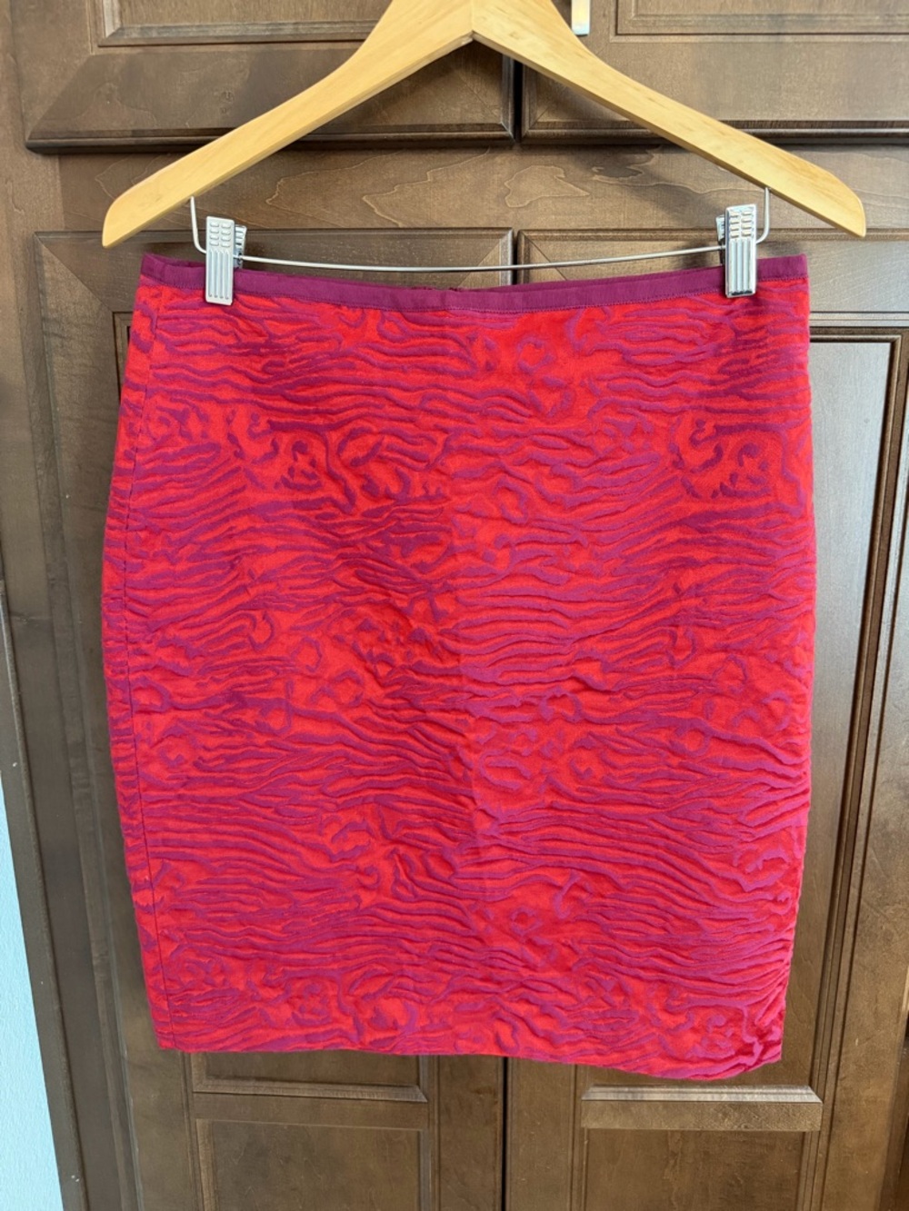 The Limited Red and Purple Textured Leopard Pencil Skirt
